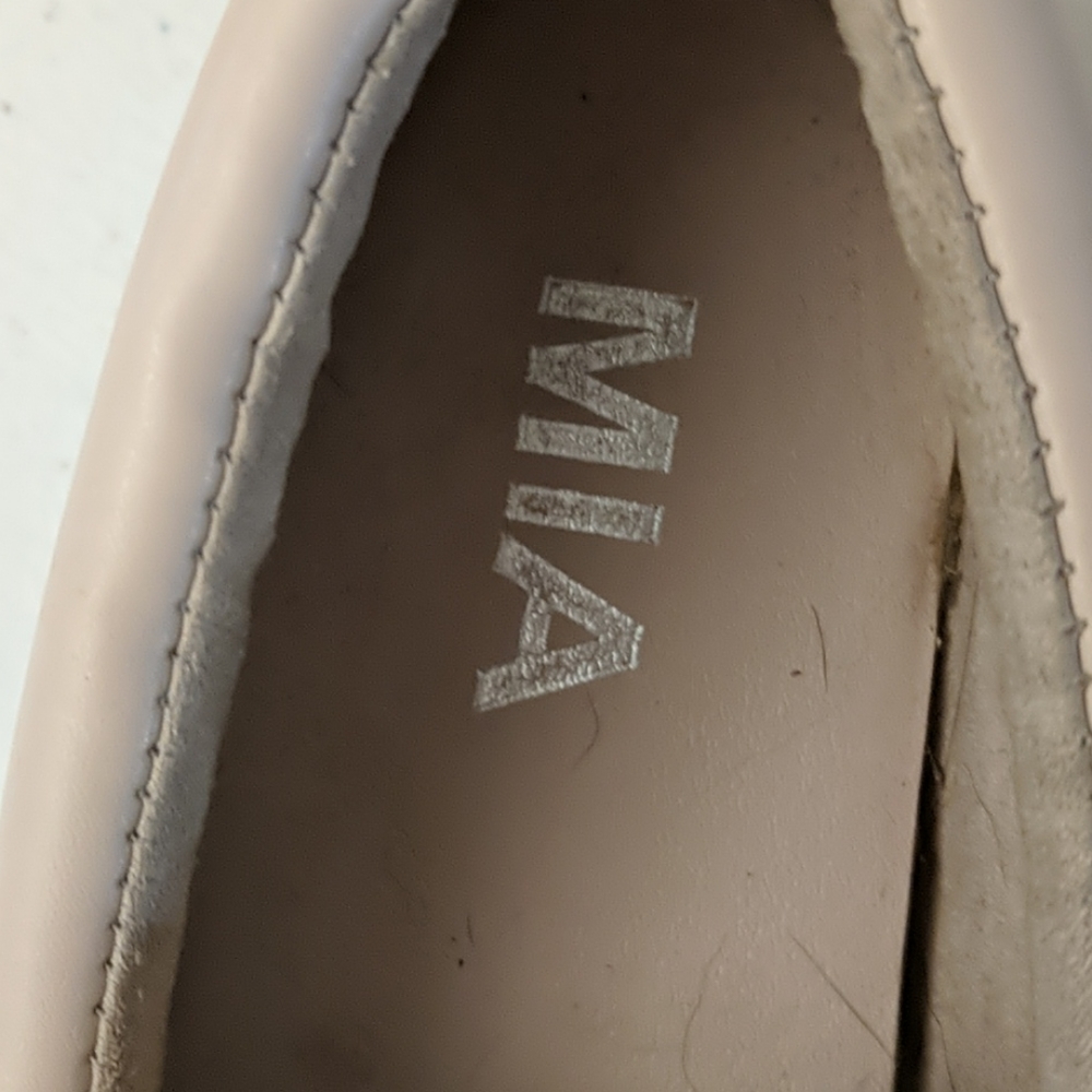 Mia light pink slip on shoes size 7 - Picture 2 of 5